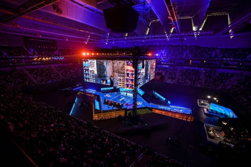 之间先卡位 之间先卡位